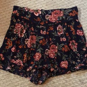 American Eagle soft shorts